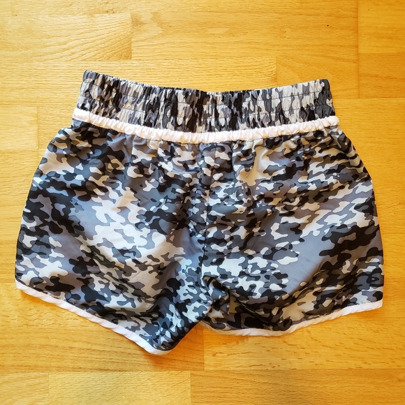 Champion Shorts - Picture 3 of 6
